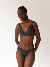 Carregar imagem no visualizador da galeria, Biquíni Santorini Cinza Chumbo UV50+ - panou.br