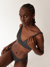 Carregar imagem no visualizador da galeria, Biquíni Santorini Cinza Chumbo UV50+ - panou.br