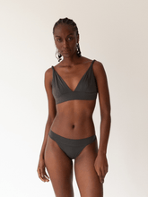 Carregar imagem no visualizador da galeria, Biquíni Santorini Cinza Chumbo UV50+ - panou.br
