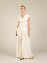 Carregar imagem no visualizador da galeria, Blusa Cachecouer Amsterdã UV +50 Off White - panou.br