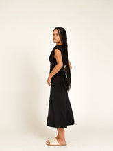 Carregar imagem no visualizador da galeria, Blusa Cachecouer Amsterdã UV +50 Preta - panou.br