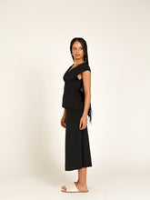 Carregar imagem no visualizador da galeria, Blusa Cachecouer Amsterdã UV +50 Preta - panou.br