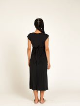 Carregar imagem no visualizador da galeria, Blusa Cachecouer Amsterdã UV +50 Preta - panou.br