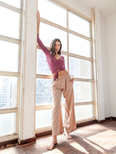 Carregar imagem no visualizador da galeria, Blusa Cachecouer Moscou UV 50+ Roxo Marsala - panou.br