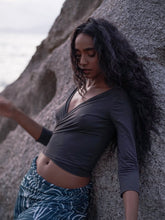 Carregar imagem no visualizador da galeria, Blusa Cachequer Moscou UV +50 Cinza Chumbo - panou.br