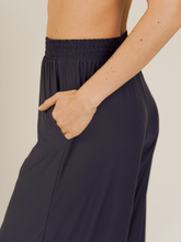 Carregar imagem no visualizador da galeria, Calça Berlim Azul Marinho UV50+ - panou.br