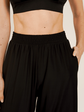 Carregar imagem no visualizador da galeria, Calça Berlim Preta UV50+ - panou.br