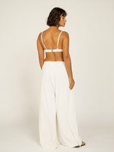 Carregar imagem no visualizador da galeria, Calça Pantalona Budapeste Off White UV 50+ - panou.br