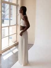 Carregar imagem no visualizador da galeria, Calça Pantalona Budapeste Off White UV 50+ - panou.br