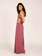Carregar imagem no visualizador da galeria, Calça Pantalona Budapeste Roxo Marsala UV 50+ - panou.br