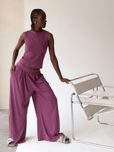 Carregar imagem no visualizador da galeria, Calça Pantalona Budapeste Roxo Marsala UV 50+ - panou.br