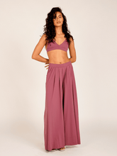 Carregar imagem no visualizador da galeria, Calça Pantalona Budapeste Roxo Marsala UV 50+ - panou.br