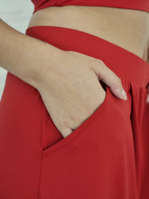 Carregar imagem no visualizador da galeria, Calça Pantalona Budapeste Vermelha UV 50+ - panou.br