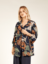 Carregar imagem no visualizador da galeria, Camisa Positano Mistérios da Noite - panou.br