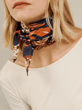 Carregar imagem no visualizador da galeria, Lenço Mistérios da Noite - panou.br