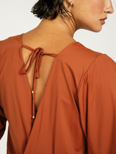 Carregar imagem no visualizador da galeria, Macacão Phuket Marrom Camelo UV +50