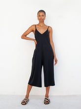 Carregar imagem no visualizador da galeria, Macacão Moreré Preto UV 50+ - panou.br