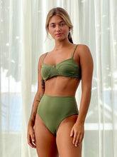 Carregar imagem no visualizador da galeria, Parte de Baixo Biquíni Búzios Verde Alcaparra UV50+ - panou.br