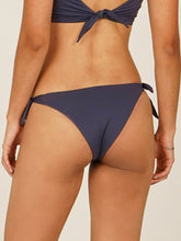 Carregar imagem no visualizador da galeria, Parte de Baixo Biquini Menorca Azul Marinho UV 50+