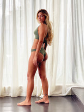 Carregar imagem no visualizador da galeria, Parte de Baixo Biquíni Santorini Verde Alcaparra UV 50+ - panou.br