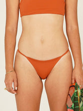 Carregar imagem no visualizador da galeria, Parte de Baixo Biquini Sardenha Laranja Ocre UV 50+