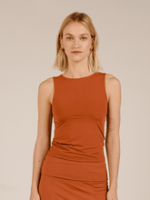 Carregar imagem no visualizador da galeria, Regata Juquey Marrom Camelo UV 50+ - panou.br