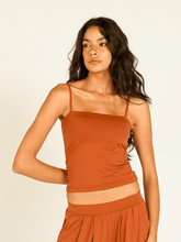 Carregar imagem no visualizador da galeria, Regata Lyon Marrom Camelo UV +50 - panou.br