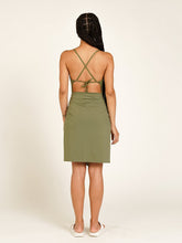 Carregar imagem no visualizador da galeria, Saia Pareô Bodrum Verde Alcaparra (proteção UV 50+) - panou.br