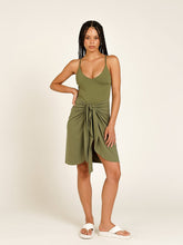 Carregar imagem no visualizador da galeria, Saia Pareô Bodrum Verde Alcaparra (proteção UV 50+) - panou.br