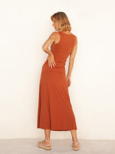 Carregar imagem no visualizador da galeria, Saia Paris Marrom Camelo UV 50+ - panou.br