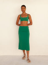 Carregar imagem no visualizador da galeria, Saia Paris Verde Bandeira UV 50+ - panou.br