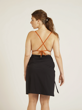 Carregar imagem no visualizador da galeria, Saia Pareô Bodrum Preta (proteção UV 50+)