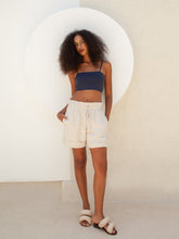 Carregar imagem no visualizador da galeria, Shorts Preá Cru - panou.br