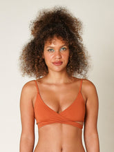 Carregar imagem no visualizador da galeria, Top Biquíni Canárias Laranja Ocre UV 50+