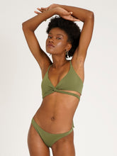 Carregar imagem no visualizador da galeria, Top Biquíni Canárias Verde Alcaparra UV50+ - panou.br