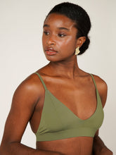 Carregar imagem no visualizador da galeria, Top Biquíni Galápagos Verde Alcaparra UV 50+ - panou.br