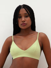 Carregar imagem no visualizador da galeria, Top Biquíni Galápagos Verde Oliva UV 50+ - panou.br