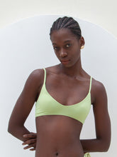 Carregar imagem no visualizador da galeria, Top Biquíni Menorca Verde Oliva 50+ UV - panou.br
