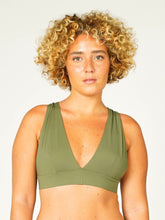 Carregar imagem no visualizador da galeria, Top Biquíni Santorini Verde Alcaparra UV50+ - panou.br