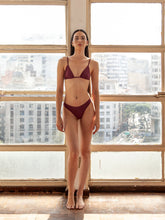 Carregar imagem no visualizador da galeria, Top Biquíni Seychelles Roxo Marsala 50+ - panou.br