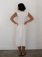 Carregar imagem no visualizador da galeria, Vestido Cachecouer Tóquio Off White UV 50+ - panou.br
