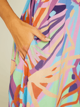 Carregar imagem no visualizador da galeria, Vestido Peniche Jardim Surreal - panou.br