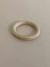 Carregar imagem no visualizador da galeria, Argola Madeira - panou.br