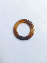 Carregar imagem no visualizador da galeria, Argola Resina - panou.br