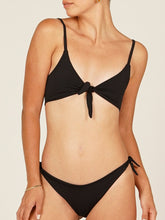 Carregar imagem no visualizador da galeria, Biquini Menorca - Preto UV 50+, parte de baixo de lacinho e top versátil - panou.br