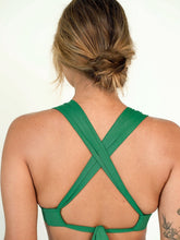 Carregar imagem no visualizador da galeria, Biquíni Santorini Verde Bandeira UV50+,Parte de Baixo que não aperta e Top com decote em V e Alça Versátil - panou.br