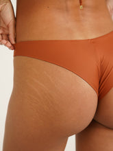 Carregar imagem no visualizador da galeria, Biquíni Seychelles Marrom Camelo UV50+ - panou.br