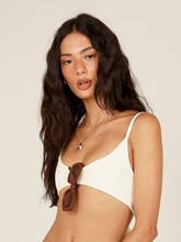 Carregar imagem no visualizador da galeria, Top Biquini Menorca Off White UV 50+