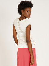 Carregar imagem no visualizador da galeria, Blusa Amsterdã UV +50 Off White - panou.br