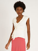 Carregar imagem no visualizador da galeria, Blusa Amsterdã UV +50 Off White - panou.br